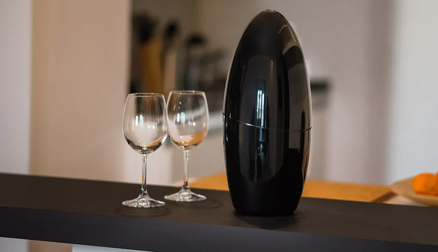 WWD Design WEGG — refrigerador de vinho italiano